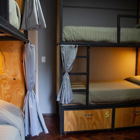 Sin Fin Hostel Мендоса Екстериор снимка