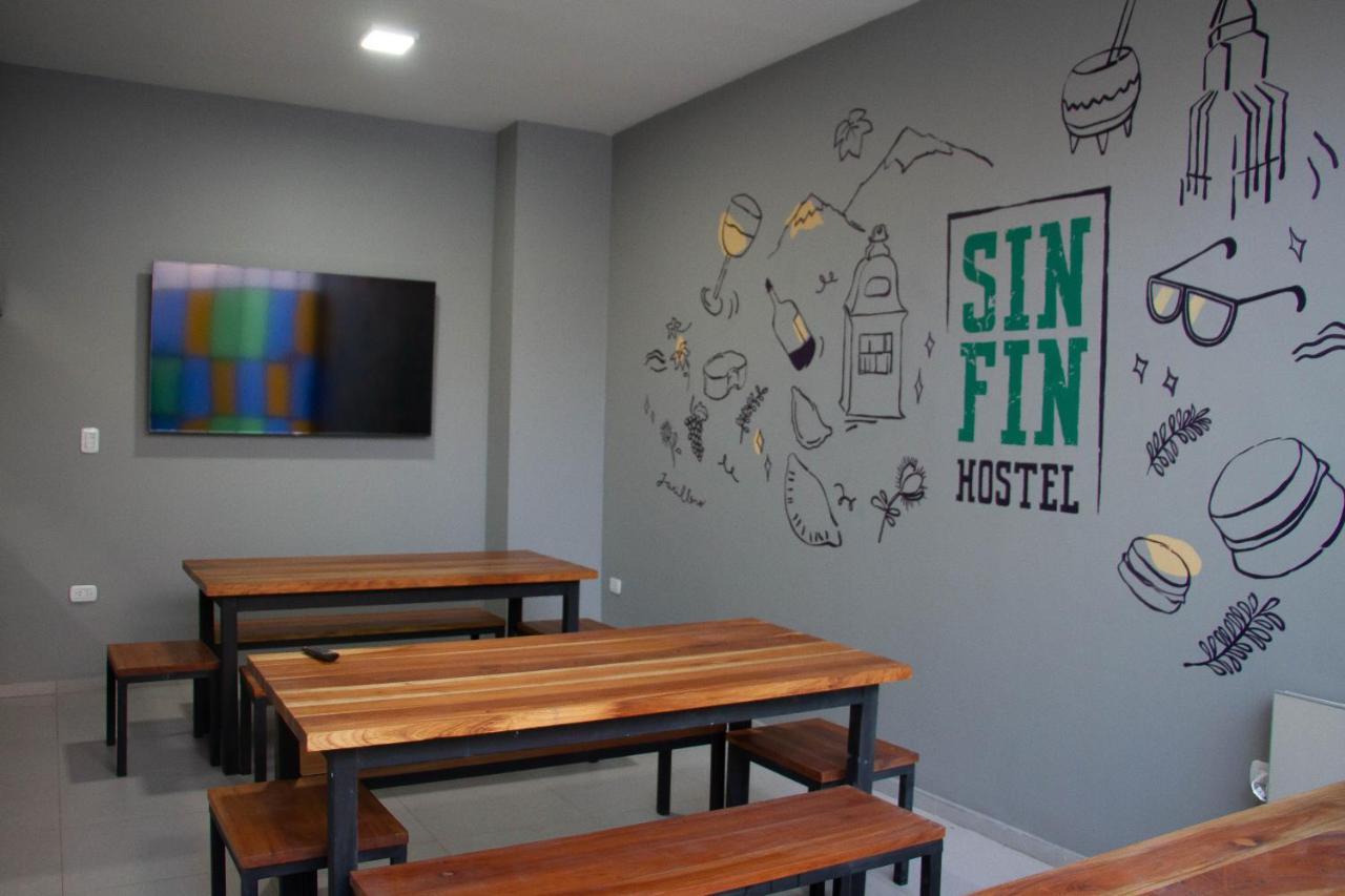 Sin Fin Hostel Мендоса Екстериор снимка
