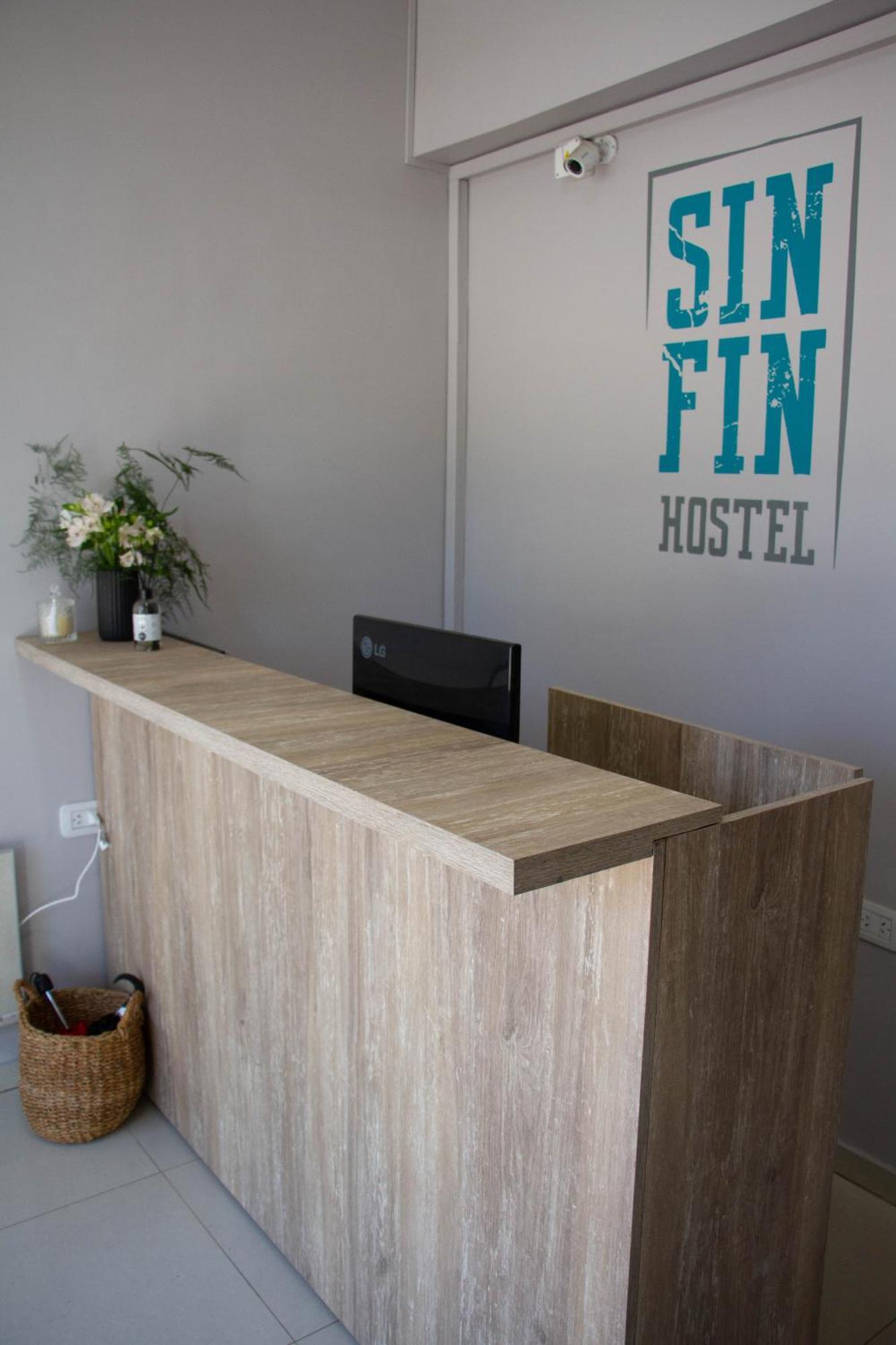 Sin Fin Hostel Мендоса Екстериор снимка