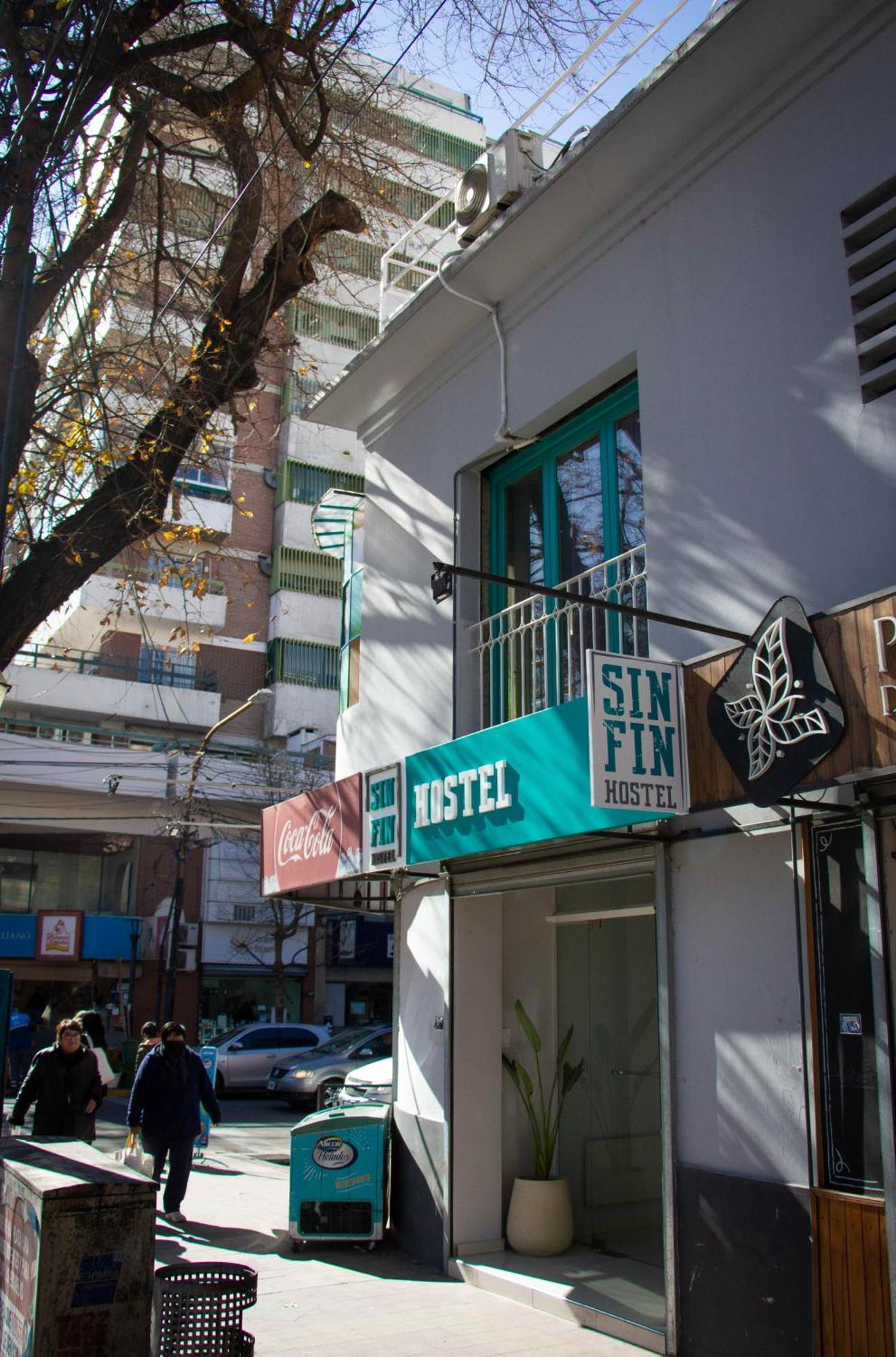 Sin Fin Hostel Мендоса Екстериор снимка