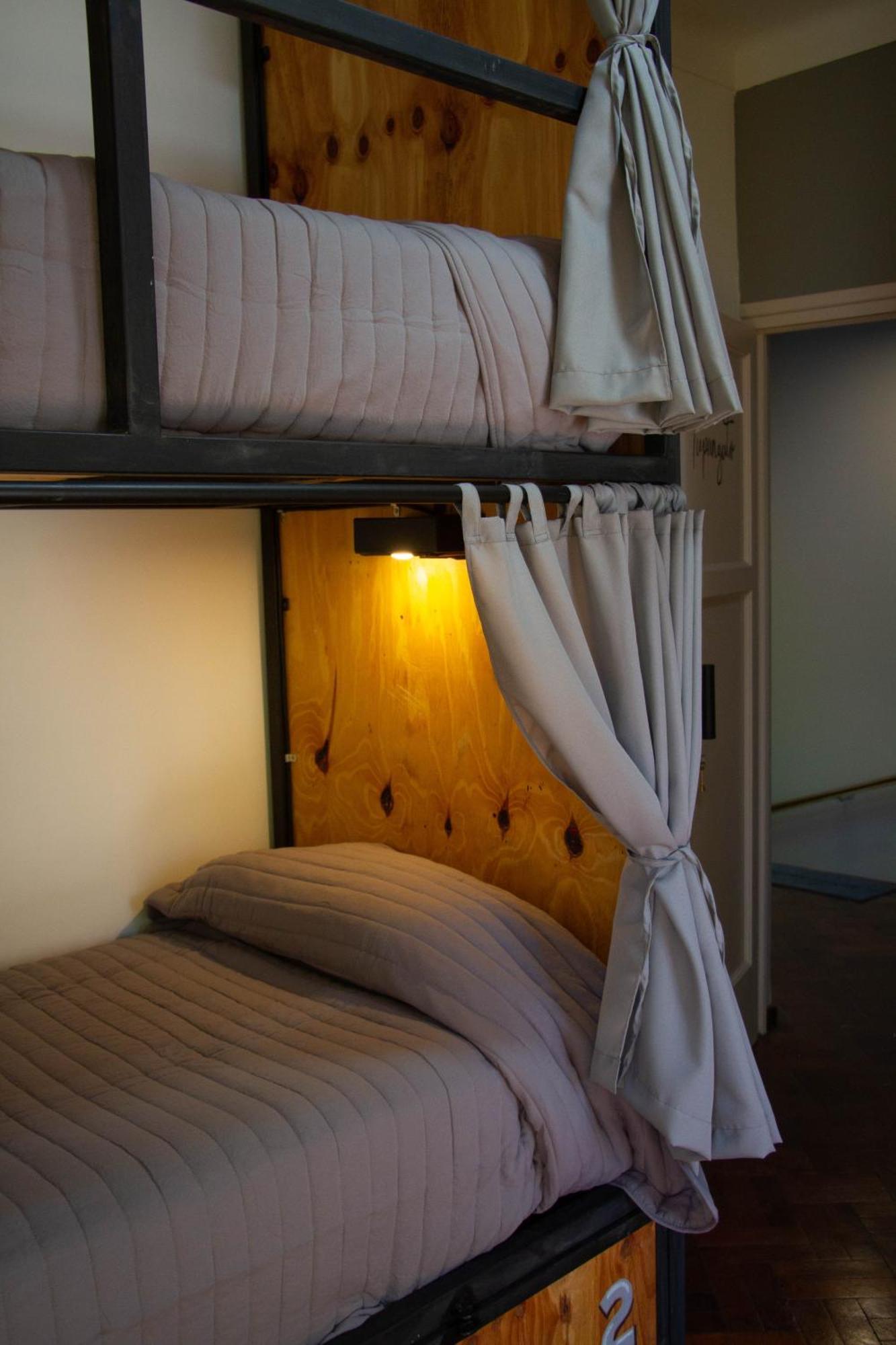 Sin Fin Hostel Мендоса Екстериор снимка