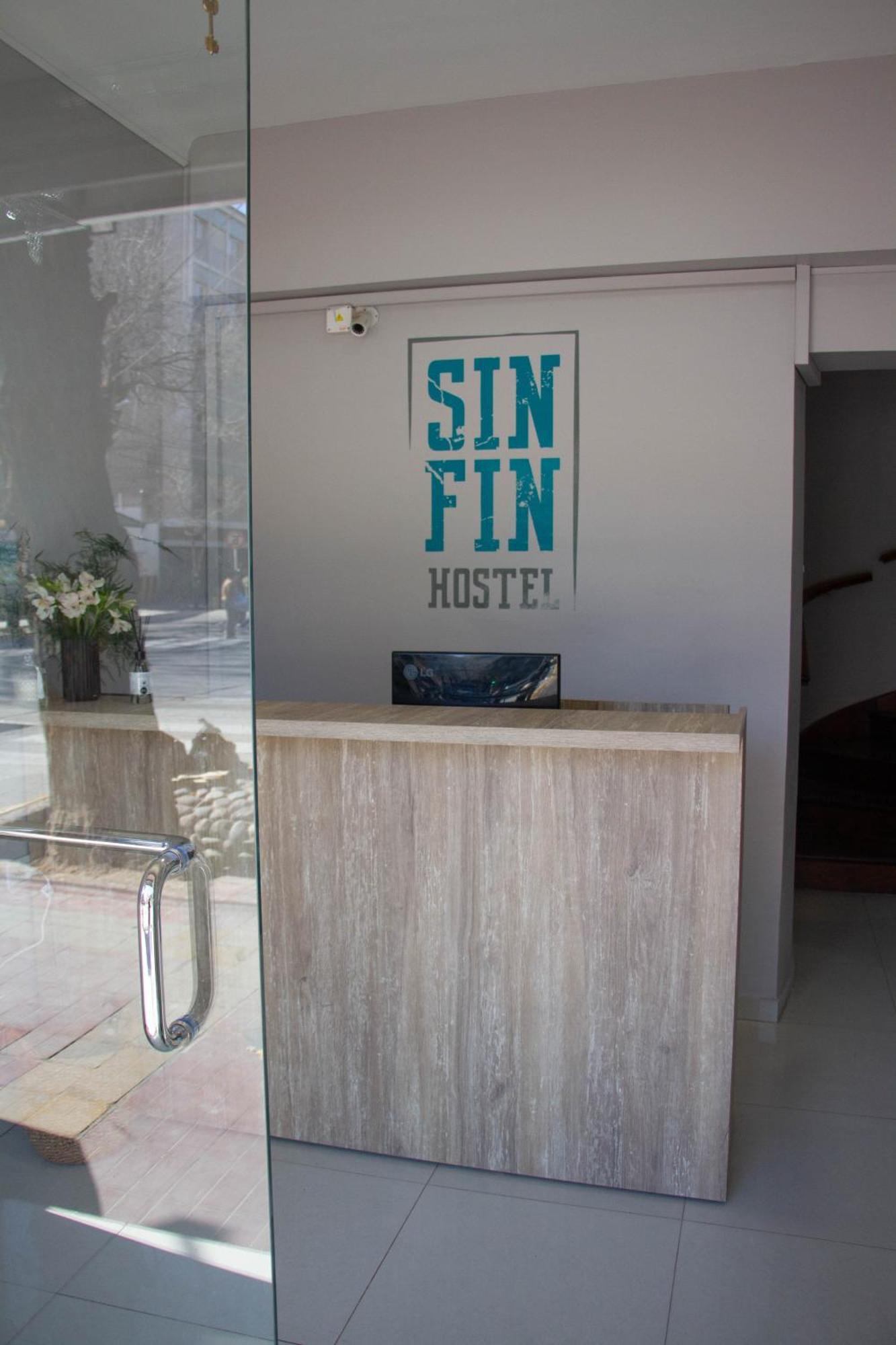 Sin Fin Hostel Мендоса Екстериор снимка