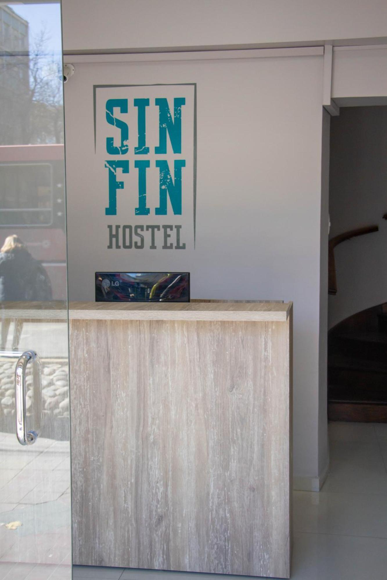 Sin Fin Hostel Мендоса Екстериор снимка