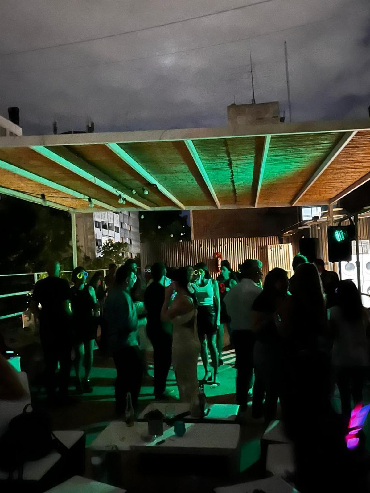 Sin Fin Hostel Мендоса Екстериор снимка