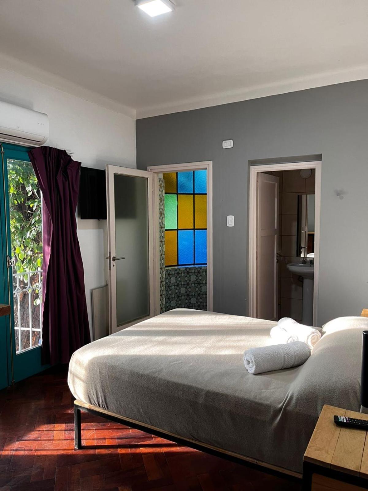 Sin Fin Hostel Мендоса Екстериор снимка