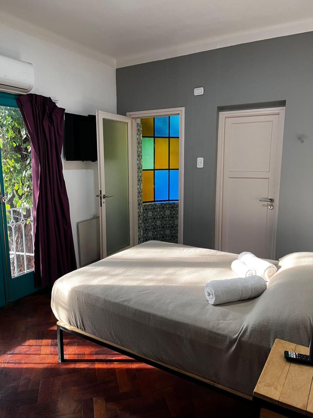 Sin Fin Hostel Мендоса Екстериор снимка