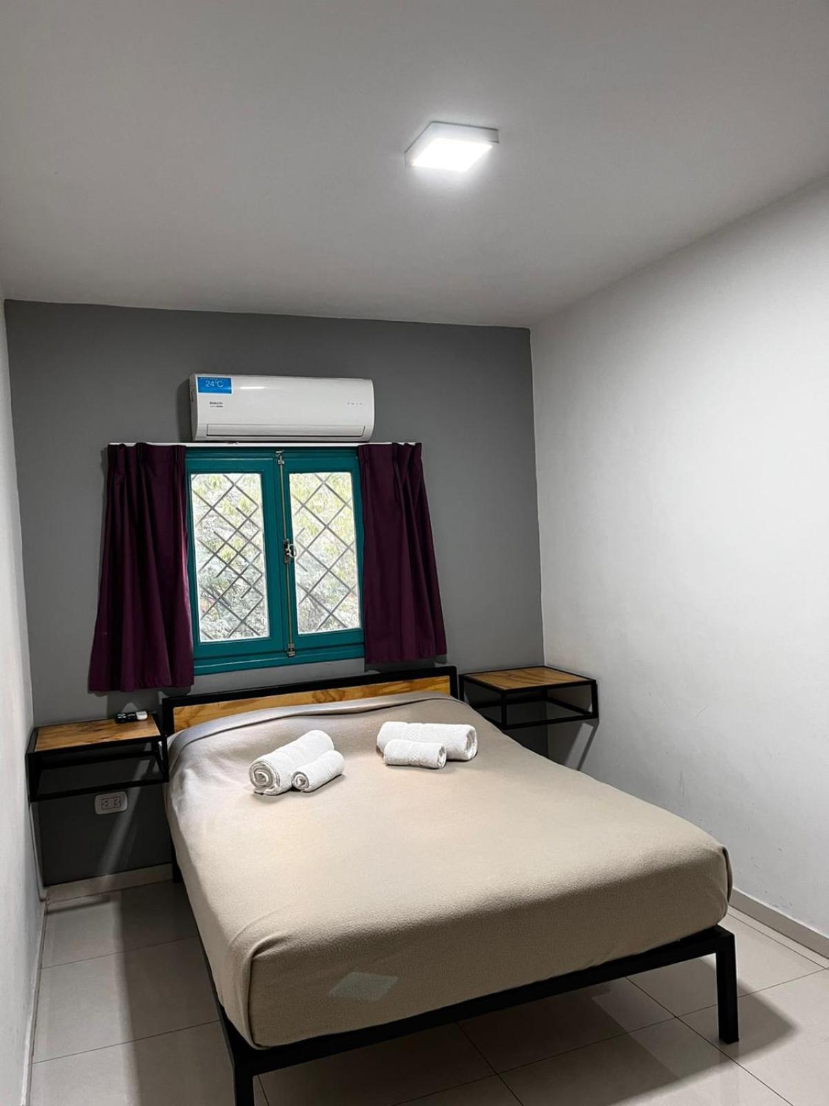 Sin Fin Hostel Мендоса Екстериор снимка